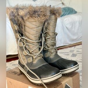 Sorel Tofino II Winter Waterproof Boots with Faux Fur Trim